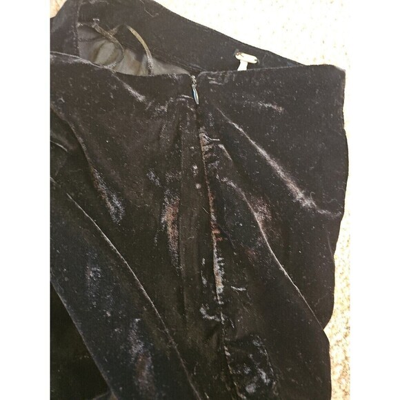 Free People Annalise Velvet Mini Skirt in Black Size 6 NWOT $60 - Picture 7 of 7